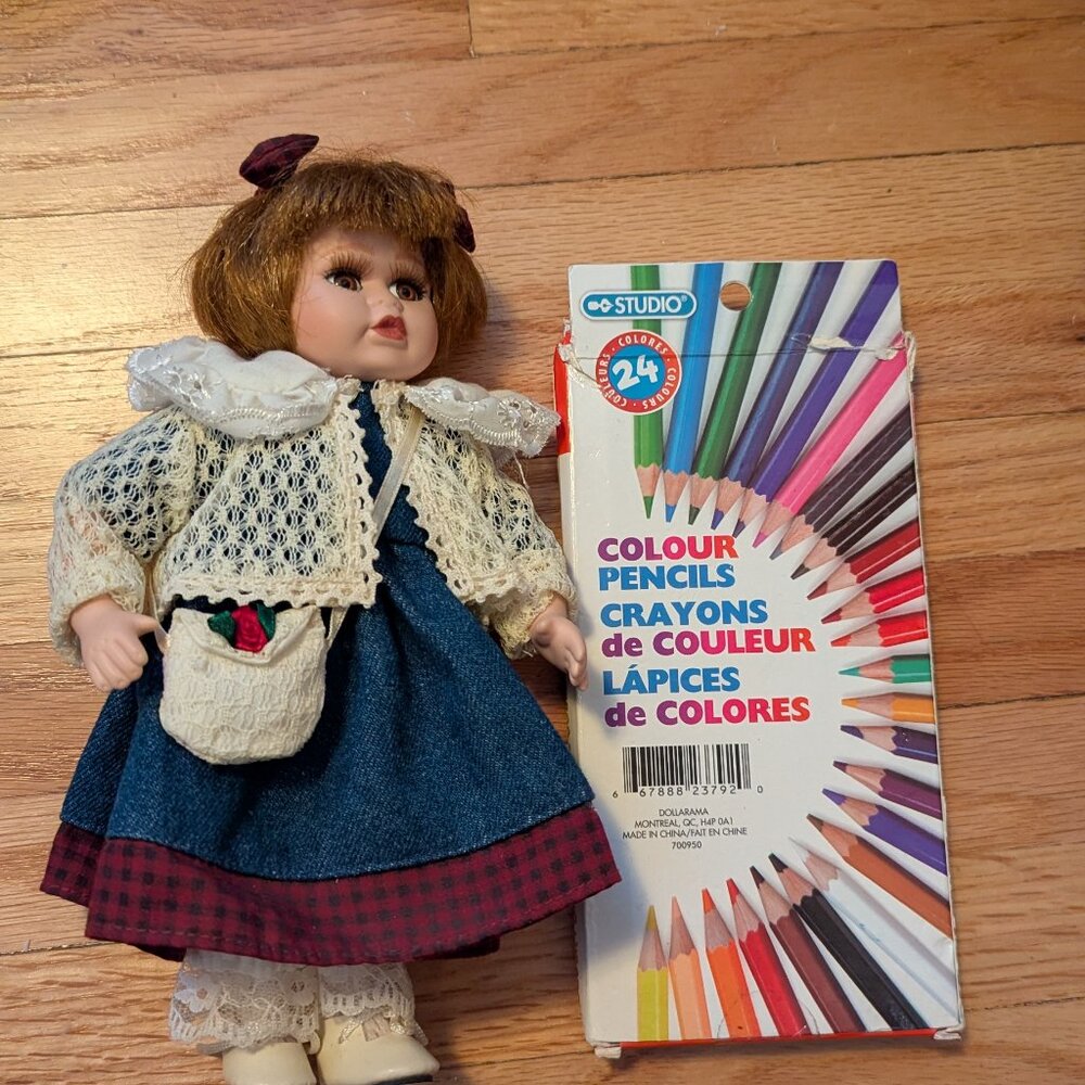 Porcelain Petit Collectors Choice Original.